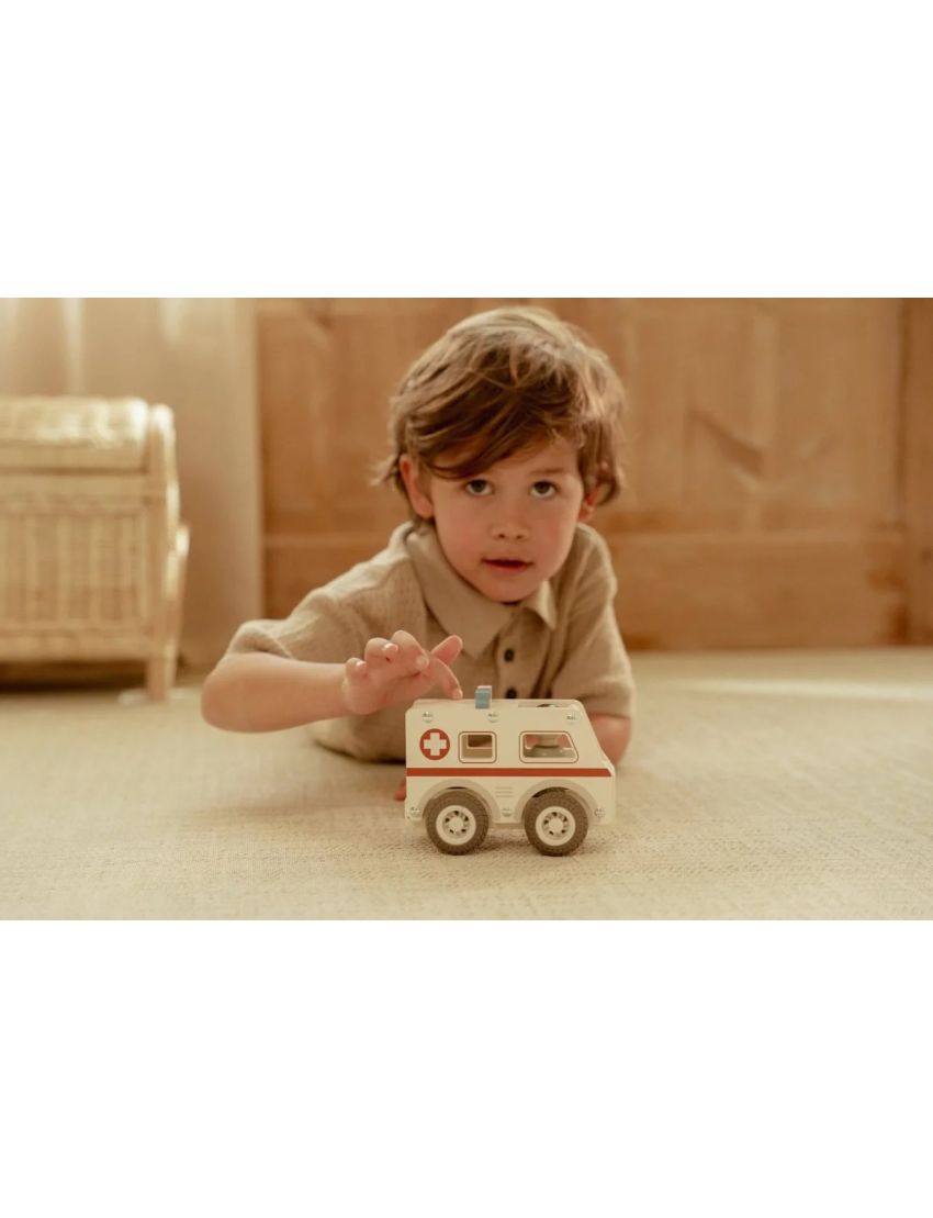 Ambulância de madeira